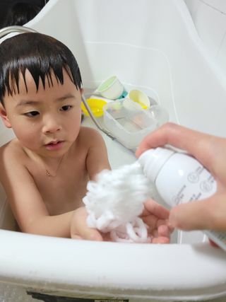 여우두마리 아기 버블클렌저 버블폼 거품놀이 유아바디워시 배쓰밤 입욕제 — 2점을 준 리뷰어가 2021년 2월 올린 사용 사진
