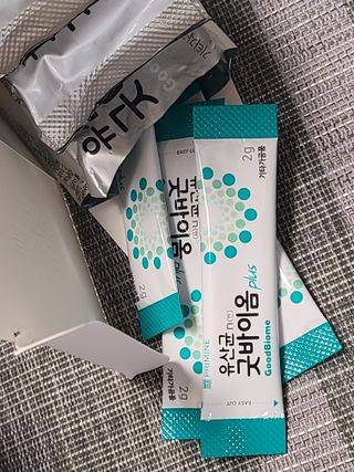 프리마인 유산균 국가지정연구소 선정, 살아있는 생유산균 200억 마리의 힘. 유산균n굿바이옴플러스 — 5점을 준 리뷰어가 2021년 12월 올린 사용 사진