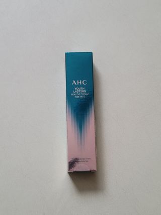 [NEW 탄력유턴 아이크림] AHC 유스 래스팅 리얼 아이크림 포 페이스 — 5점을 준 리뷰어가 2021년 2월 올린 사용 사진