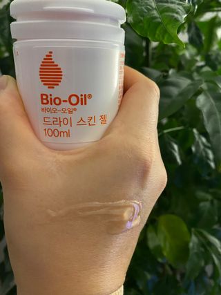 바이오오일 [바이오-오일] 드라이 스킨 젤 100ml — 5점을 준 리뷰어가 2021년 12월 올린 사용 사진
