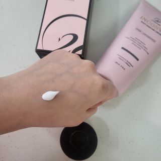 오투에니원 인컨보 바디 퍼퓸 크림 200ml — 4점을 준 리뷰어가 2022년 12월 올린 사용 사진