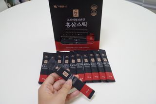 [푸름웰니스] 프리미엄 6년근 홍삼스틱 3mg x 100포 — 5점을 준 리뷰어가 2022년 6월 올린 사용 사진