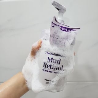 벨먼 내추럴 스파 머드레티놀 바디워시(그린로즈, 미드나잇 피오니) — 5점을 준 리뷰어가 2022년 6월 올린 사용 사진
