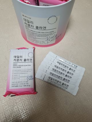 서울약사신협_데일리저분자콜라겐_2.5g x 100포 — 5점을 준 리뷰어가 2021년 5월 올린 사용 사진