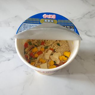 NISSIN 닛신 컵누들  4종 - 씨푸드오리지날, 씨푸드 스파이시, 씨푸드 커리, 씨푸드 XO소스 — 5점을 준 리뷰어가 2022년 12월 올린 사용 사진