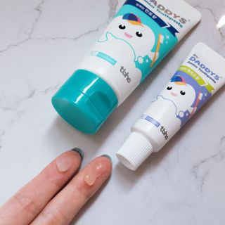 닥터데디스 안심불소 튼튼치약(청포도, 민트 중 택 1) 60g + 여행용 미니 치약 15g — 5점을 준 리뷰어가 2022년 7월 올린 사용 사진