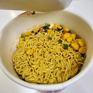 NISSIN 닛신 컵누들  4종 - 씨푸드오리지날, 씨푸드 스파이시, 씨푸드 커리, 씨푸드 XO소스 — 5점을 준 리뷰어가 2023년 1월 올린 사용 사진