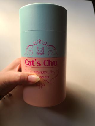 페페로니 잘 먹는 캣츄 - 무항생제 닭고기 12개 + 알래스카 연어 12개 — 5점을 준 리뷰어가 2021년 8월 올린 사용 사진