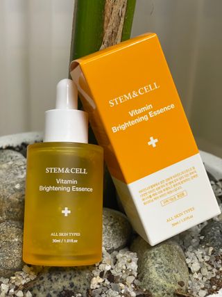 체르엠 스템앤셀 비타민 브라이트닝 에센스 30ml 1개 — 5점을 준 리뷰어가 2021년 11월 올린 사용 사진