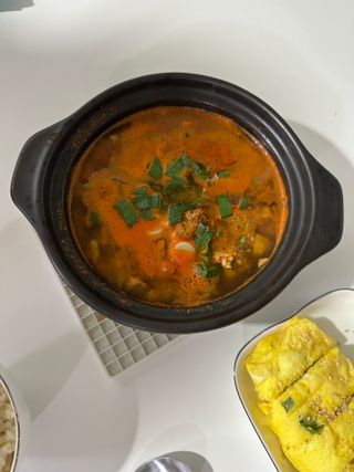 소담스퀘어 상암 궁중해물탕조씨집 백년가게 조씨집 팔뚝탕1인분550g — 5점을 준 리뷰어가 2022년 12월 올린 사용 사진