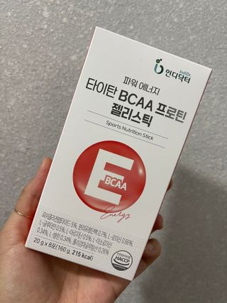 [인디닥터] 타이탄 BCAA 프로틴 젤리스틱 — 4점을 준 리뷰어가 2022년 5월 올린 사용 사진