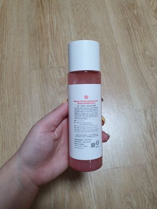 아이앤립 / EYENLIP 아이앤립 연어오일 리바이탈라이징 토너 — 5점을 준 리뷰어가 2021년 3월 올린 사용 사진