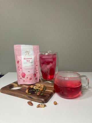 마시다 매혹적인 붉은 빛이 입안 가득히, 비트루트차 — 3점을 준 리뷰어가 2021년 3월 올린 사용 사진