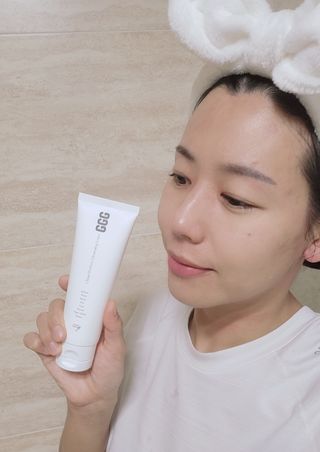 지지지 클린 퍼펙트 클렌징폼 120g — 5점을 준 리뷰어가 2022년 2월 올린 사용 사진