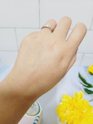 나우 [리브엠] 화해 1등 수분앰플 , 엑소코어 워터풀 텐션 앰플 — 5점을 준 리뷰어가 2024년 11월 올린 사용 사진