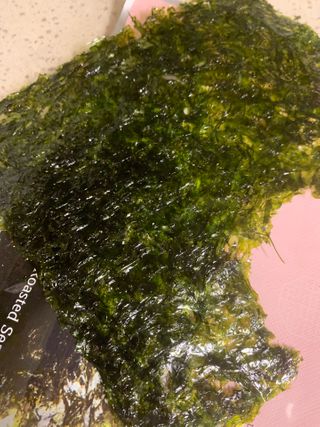 [해림맛김] 들기름에 구운 바삭바삭 김 4종 세트 + 1종 랜덤발송 총5개입 — 5점을 준 리뷰어가 2021년 2월 올린 사용 사진