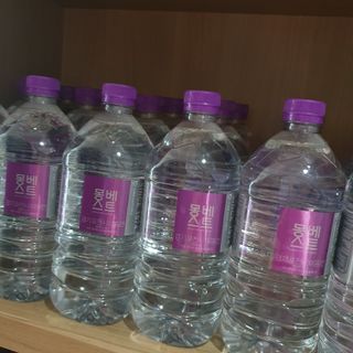 몽베스트 MONTBEST 1L 12입 — 5점을 준 리뷰어가 2022년 2월 올린 사용 사진