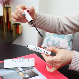 더소설 소설 블랙아이래쉬 세럼 10g(SOSEOL BLACK EYELASH SERUM 10g) — 5점을 준 리뷰어가 2024년 1월 올린 사용 사진