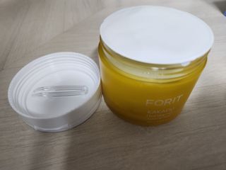 [포잇] 카카두허니씨 미백 톤업패드 190ml 60매 *1개 — 5점을 준 리뷰어가 2023년 1월 올린 사용 사진