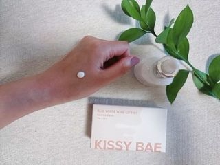 KISSY BAE 키시베이 키시베이 리얼화이트 톤업틴트 — 5점을 준 리뷰어가 2021년 7월 올린 사용 사진