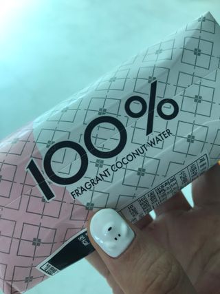 남홈 코코넛워터 주스 100퍼센트 — 5점을 준 리뷰어가 2021년 3월 올린 사용 사진