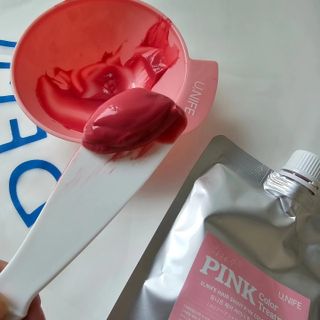[유니프] 헤어 샤이니 핑크 컬러 트리트먼트 500g — 5점을 준 리뷰어가 2023년 11월 올린 사용 사진