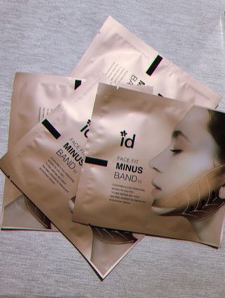 아이디플라코스메틱 아이디 페이스핏 마이너스 밴드 v2 — 3점을 준 리뷰어가 2020년 12월 올린 사용 사진