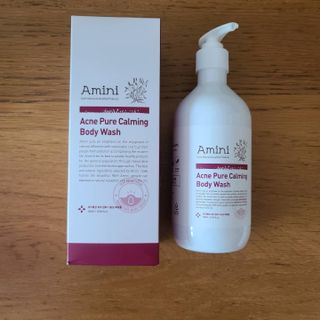 아미니 아크네 퓨어카밍 바디워시 500ml — 4.5점을 준 리뷰어가 2021년 7월 올린 사용 사진