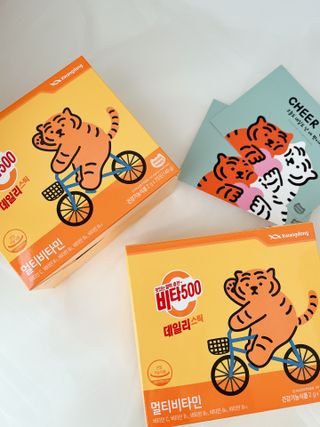 광동생활건강 [광동] 비타500데일리스틱 수능 패키지 (70+굿즈) 뚱랑이 수능엽서+쇼핑백 — 5점을 준 리뷰어가 2022년 11월 올린 사용 사진