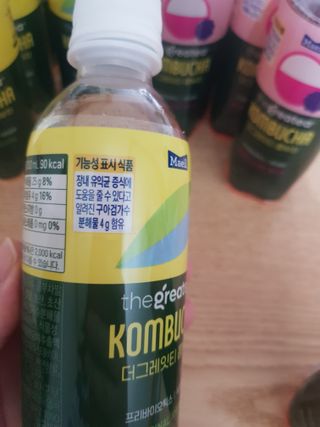 더그레잇티 콤부차 300ml *12개입 (오리지널 6개+베리리치 6개) — 5점을 준 리뷰어가 2022년 7월 올린 사용 사진