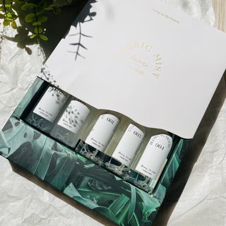 디어포레스트 [5개세트] 숲속의 하루 패브릭미스트 (섬유향수/ 룸스프레이) 50ml 5개 — 5점을 준 리뷰어가 2022년 10월 올린 사용 사진