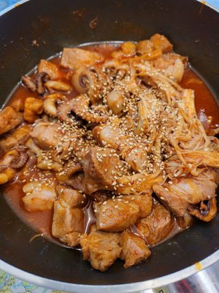 찐신선 한끼한팩 미국 냉동 목살 & 네덜란드 냉동 삼겹살 SET — 5점을 준 리뷰어가 2021년 10월 올린 사용 사진