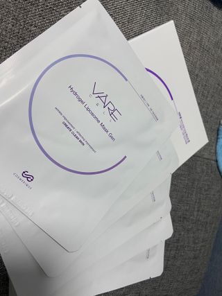 바르셀 저분자피쉬콜라겐 콜라겐마스크팩 안면마스크 수분팩  리포좀 하이드로겔 마스크젠 [5매] — 4.5점을 준 리뷰어가 2021년 11월 올린 사용 사진
