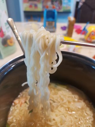 [풀무원] 자연은맛있다 정면, 백면, 홍면  세트 — 5점을 준 리뷰어가 2021년 4월 올린 사용 사진