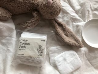 디어엘로디 프리미엄 유기농 베이비 솜티슈 40매 3 + 1 PACK — 5점을 준 리뷰어가 2021년 3월 올린 사용 사진
