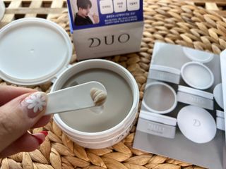 듀오코리아 [듀오] 피부맞춤형 저자극 클렌징밤 1종 랜덤발송 (모공케어,안색개선,안티에이징,블랙헤드) — 5점을 준 리뷰어가 2022년 8월 올린 사용 사진