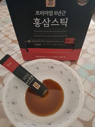 [푸름웰니스] 프리미엄 6년근 홍삼스틱 3mg x 100포 — 5점을 준 리뷰어가 2022년 3월 올린 사용 사진