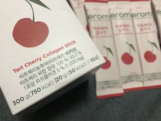 이롬 erom 타트체리 콜라겐 — 5점을 준 리뷰어가 2021년 4월 올린 사용 사진