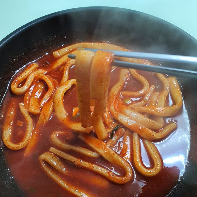 [풀무원] 밀 누들 맵칼떡볶이 2팩 묶음 리뷰 사진