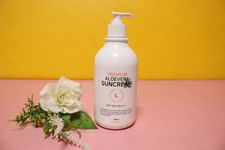 [닥터문] 프리미엄 알로에베라 선크림 500ml — 5점을 준 리뷰어가 2022년 5월 올린 사용 사진