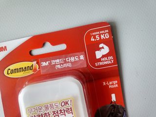 [3M 코맨드] 가방걸이 다용도훅 + 욕실용 매트블랙 더블훅 — 5점을 준 리뷰어가 2024년 5월 올린 사용 사진