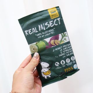 [푸디웜] 라포그  리얼인섹트 웨이트밸런스 저알러지 강아지 사료  1.2KG — 5점을 준 리뷰어가 2022년 7월 올린 사용 사진