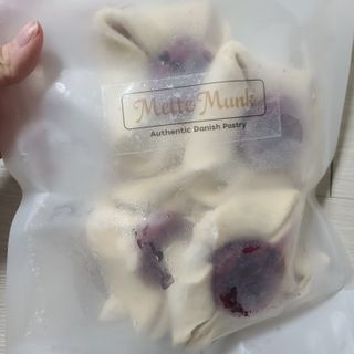 서브큐 메테뭉크 블루베리 크라운 냉동생지 (소포장) — 5점을 준 리뷰어가 2022년 6월 올린 사용 사진