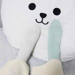 [사이즈가 있는 양말 필로이]여자 순면 통파일 꿀잠 수면 양말【 S, M, L 】3가지 사이즈_컬러 랜덤 3족 — 5점을 준 리뷰어가 2022년 10월 올린 사용 사진