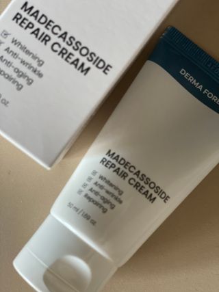 더마포레스트 마데카소사이드 리페어 크림 / 캐비아추출물 병풀추출물 시카케어 미백 주름개선 — 5점을 준 리뷰어가 2021년 6월 올린 사용 사진