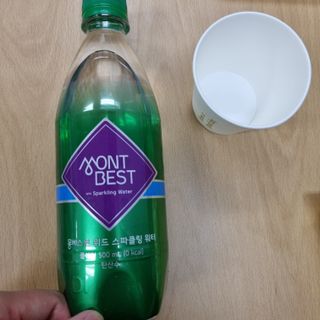 몽베스트 Montbest with Sparkling water Plain 20병 — 5점을 준 리뷰어가 2022년 6월 올린 사용 사진