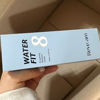 나우_ [리브엠]피부 속부터 겹겹이, 촘촘하게! 워터핏8중 수분착붙 크림 — 5점을 준 리뷰어가 2025년 1월 올린 사용 사진