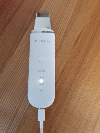 디하우트 랩 4 in 1 갈바닉 아쿠아 워터 필링기 스킨스크러버 — 4점을 준 리뷰어가 2021년 11월 올린 사용 사진