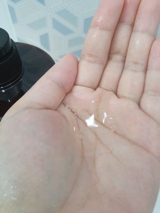 달리프 진저 베러 퍼퓸 탈모 완화 샴푸 1000ml 향 3종 — 4점을 준 리뷰어가 2021년 3월 올린 사용 사진