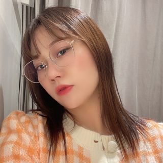 뷰맵  풀티타늄 초경량 9g 모던 판토 YOURS VM1024 SLV — 5점을 준 리뷰어가 2021년 9월 올린 사용 사진